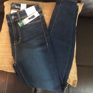 Women’s jeans